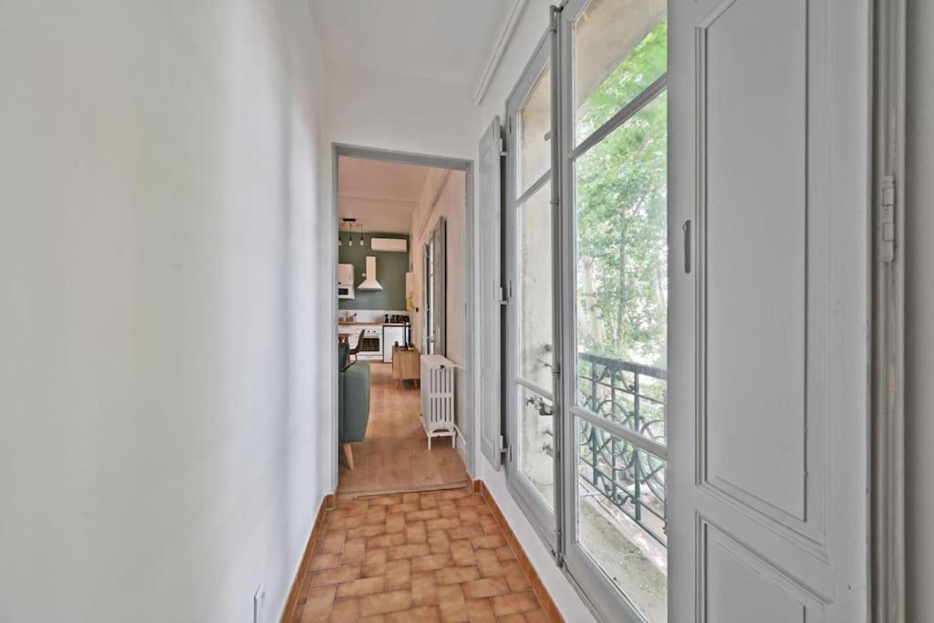 Apartamento Au Coeur Des Platanes - Parking Gratuit Sous-Terrain - Clim - Balcon Aviñón Exterior foto